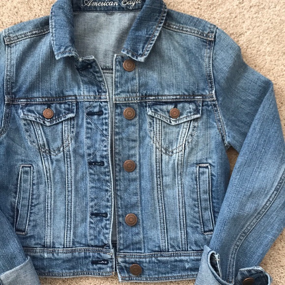 American Eagle Outfitters Jackets & Blazers - AEO Cropped Denim Jacket
